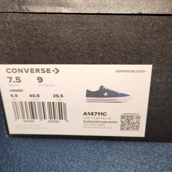 Converse - Picture 6 of 8